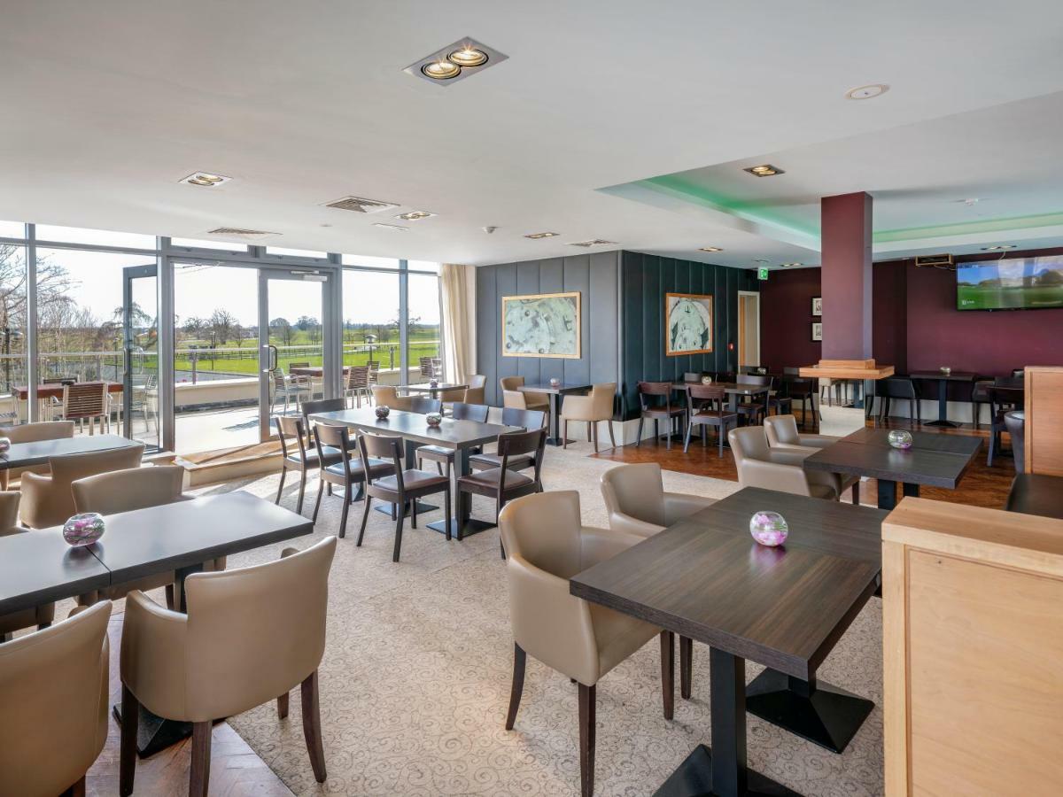 Moyvalley Hotel Self Catering Cottages Екстериор снимка